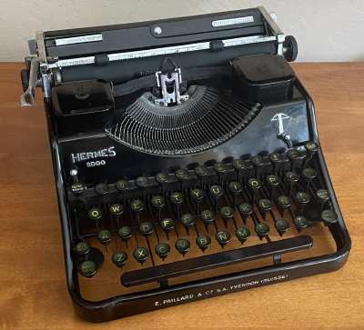 1938 Hermes 2000 typewriter
